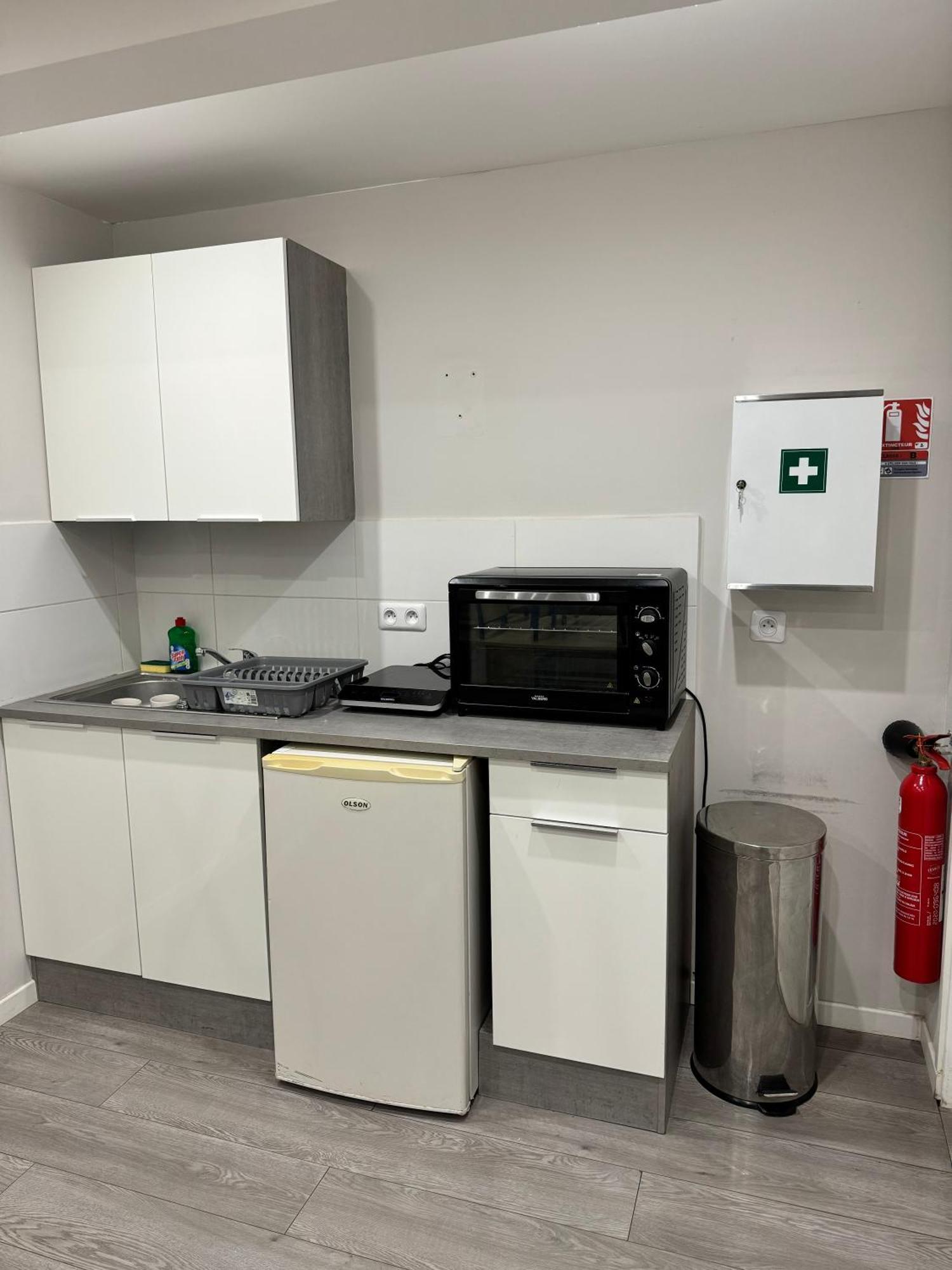 Worldroom Chambre Privee Avec Espace Commun Perpignan Ruang foto
