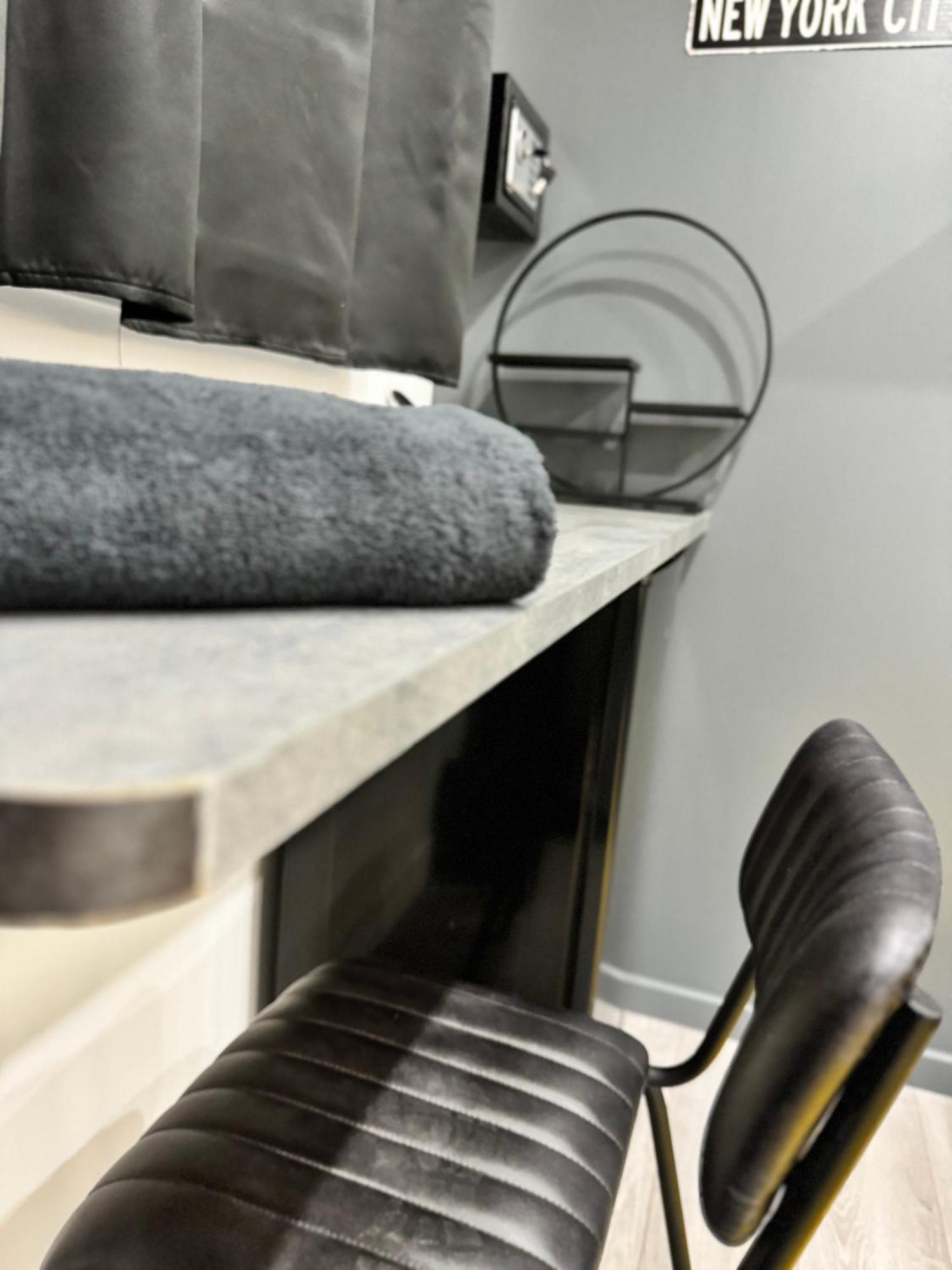Worldroom Chambre Privee Avec Espace Commun Perpignan Bagian luar foto