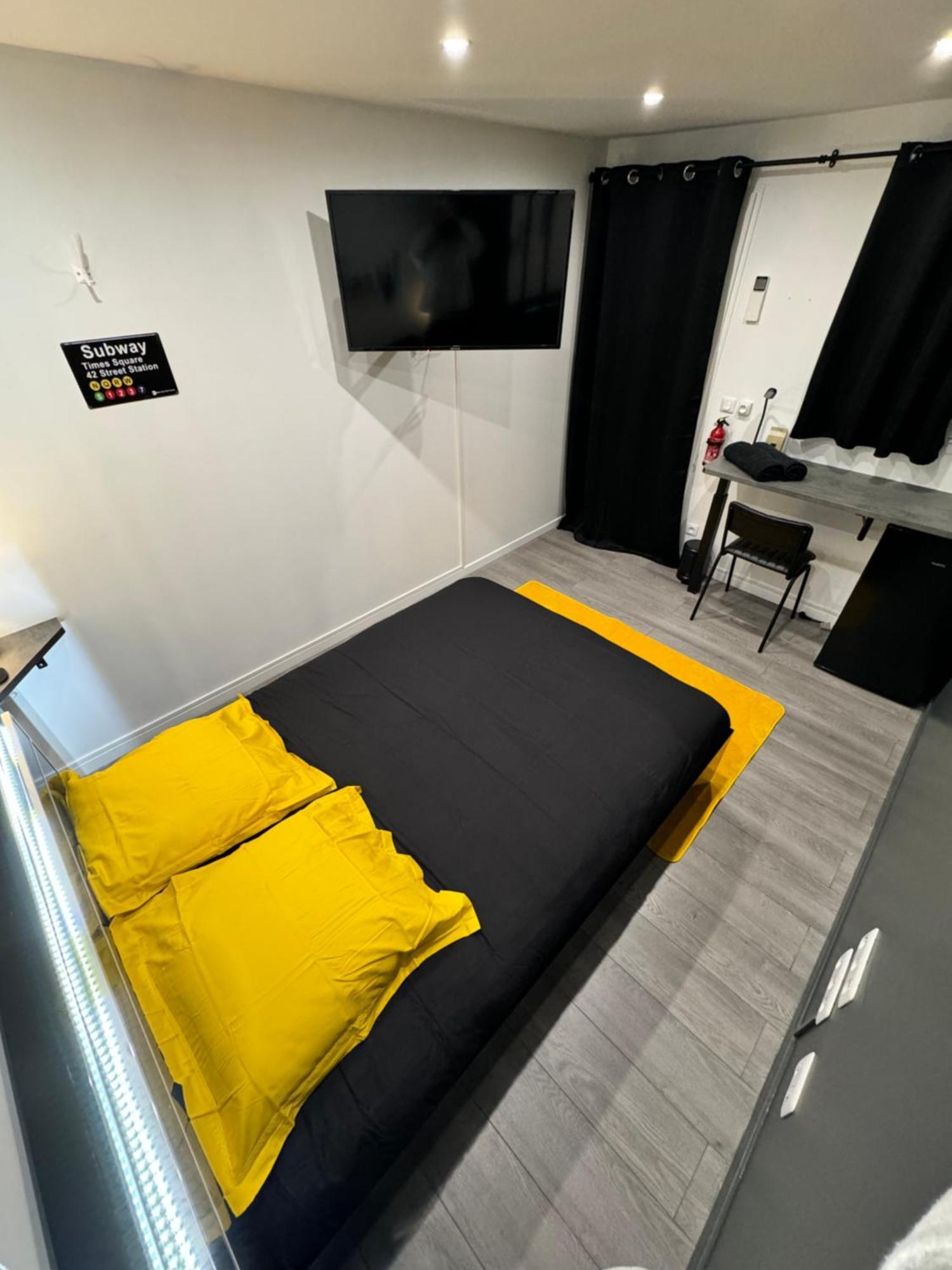 Worldroom Chambre Privee Avec Espace Commun Perpignan Bagian luar foto