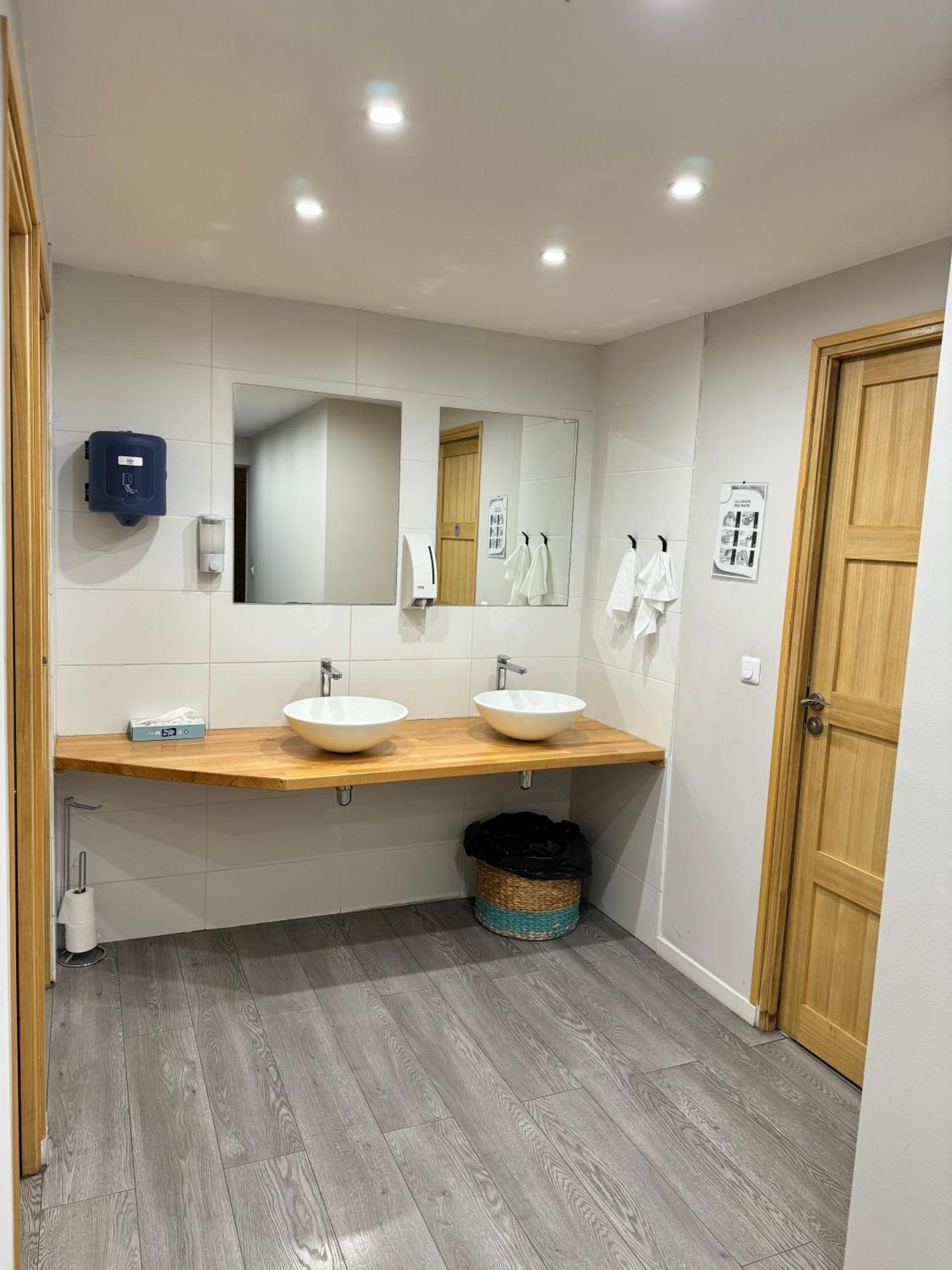 Worldroom Chambre Privee Avec Espace Commun Perpignan Bagian luar foto